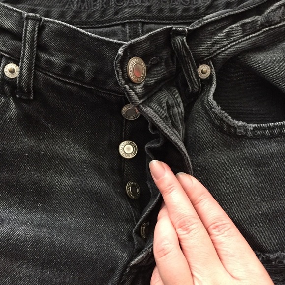 American Eagle Distressed Hi-Rise Girlfriend Jeans 4 Short - Picture 4 of 16